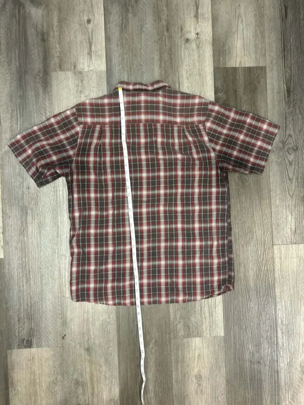 The North Face Men's Short Sleeve Plaid Vented Hiking Shirt